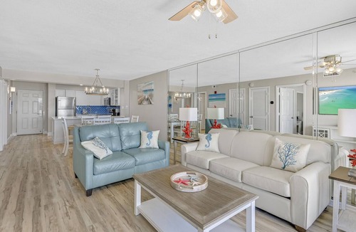 Destin Condo | Pelican Beach 2 bedroom 4th floor Gulf Front Condo