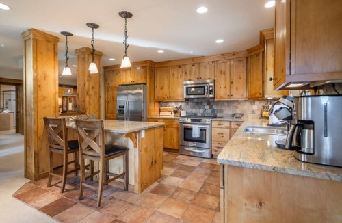 Cle Elum Condo | Pet Friendly Condo, Suncadia Pool Access