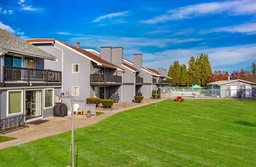 Birch Bay Condo | Relax This Spring Hot Tub Steps to the Bay 109