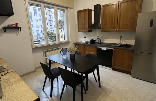 Rozzano Apartment | Rome 23, apartment in Rozzano