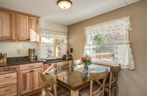 Leavenworth House | Secluded Spectacular Setting Minutes from Downtown