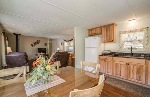 Leavenworth House | Secluded Spectacular Setting Minutes from Downtown