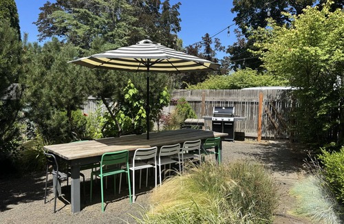 Walla Walla House | Sleeps up to 12 guests & walkable to Main Street!