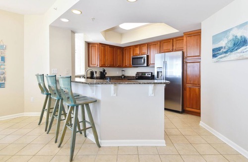 Destin Condo | Spacious Beachfront Condo w/Private Balcony in Central Destin! 💙☀🌊