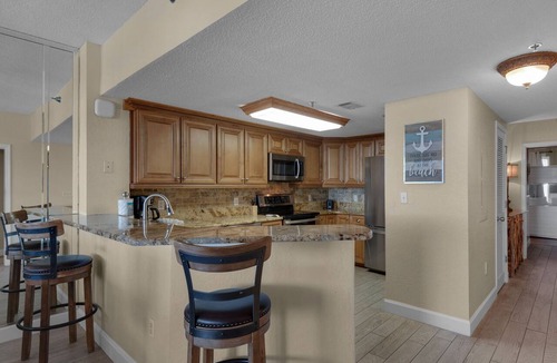 Destin Condo | Spacious, Water Front, Near Water Park & Restaurants