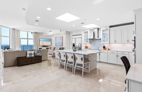 Destin Condo | Spectacular Beachfront Penthouse at Jade East Towers