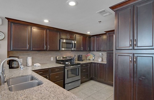 Destin Condo | Spectacular Views from this Corner Condo! Ideal Location in Downtown Destin!