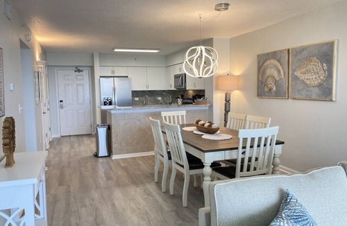 Destin Condo | Stunning 2BR Lakeview Condo, Steps from the Beach