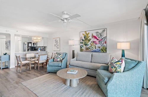 Destin Condo | ☀️Stunning Beachfront Condo with Gorgeous Views-2BR Emerald Towers 305☀️