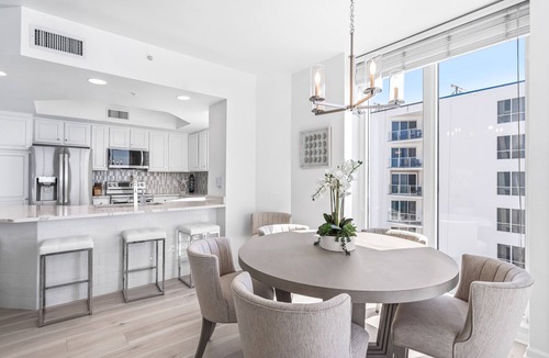 Destin Condo | Stunning, fully renovated 5 Star Beachfront Condo