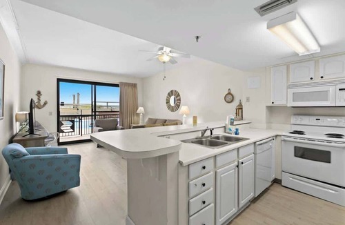 Destin Condo | SunDestin Ground-Floor 1BR With Easy Pool Access and Coastal Design