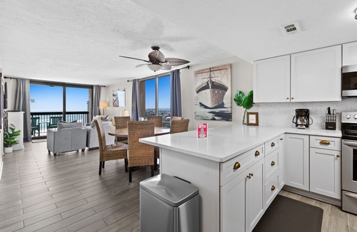 Destin Condo | SunDestin Resort Unit 1818-PENTHOUSE 2 BR/OCEAN FRONT/OCEAN/CITY VIEWS/FIREWORKS