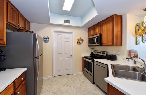 Destin Condo | Updated, beachy chic beachfront condo w/private balcony!