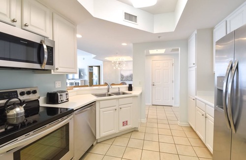 Destin Condo | Upscale, modernized beachfront condo w/private balcony! 💙🌺🌴