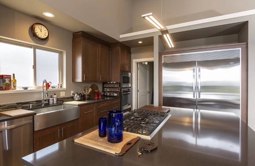 Friday Harbor House | Waterview 3 Bedroom home in town, walk to town amenities, airport & hospital.