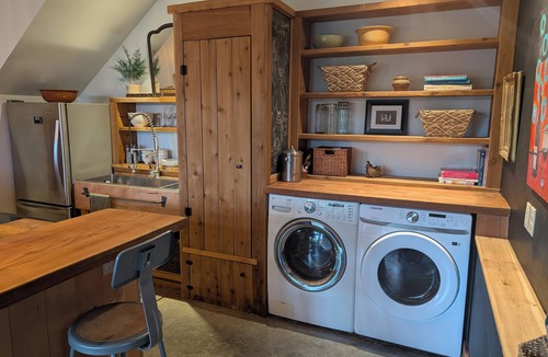 Port Angeles Cottage | Welcoming 1-bedroom cottage in Port Angeles with easy beach access