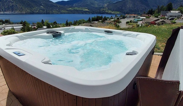 7/12-14 & a few dates in Aug now open! Amazing Lake Chelan view, close to fun!