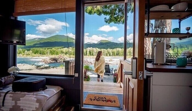 a riverfront retreat nestles on the Cowlitz River