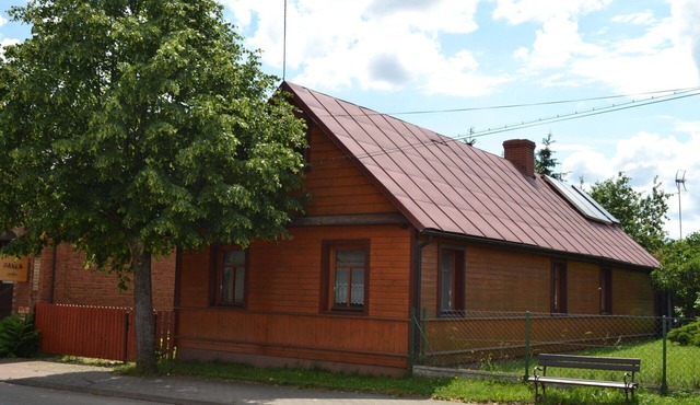 Cosy apartment in villa for 8 people with A/C, TV, terrace and pets allowed