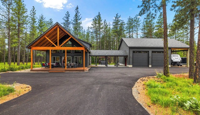 Cozy Cabin+Hot Tub+Huge Game Room & Early Check In & Late Checkout
