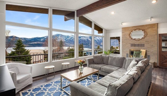 Lake views, hot tub, movie room w/arcade games, EV charger