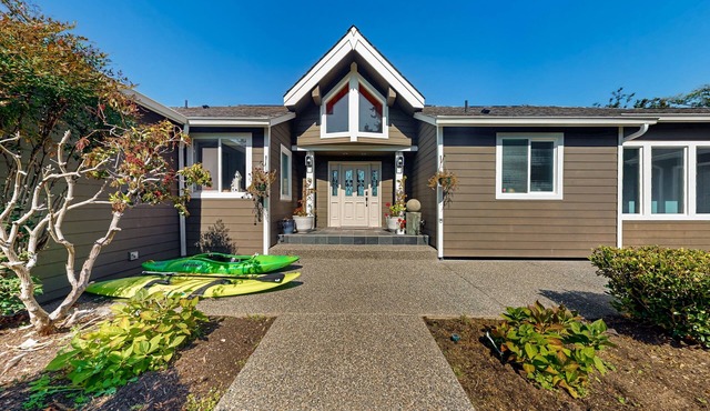 Luxurious water view home surrounded by wildlife and a private hot tub