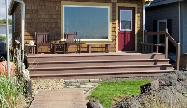 Moclips Sand Dollar Beach House - Beautiful Beach Front Home