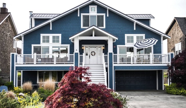 Nature’s Nook-Nestled Near Beach and Deer Lagoon 3-bedroom house, Freeland
