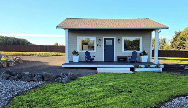 Olympic Mountain View Retreat on Serene Acreage!