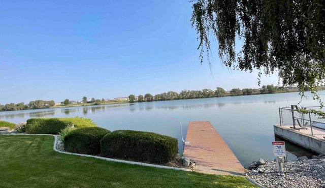 Perfect Family Lakefront Retreat w/Hot Tub, Private Dock, Game Room & Large Yard