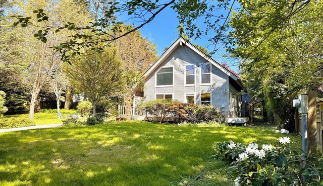 Restorative Island Retreat - Beach Access and Private Half-Acre