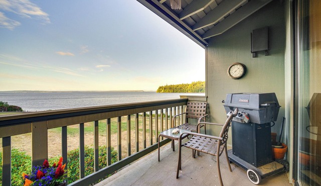 Water Views & Marina Access: Port Ludlow Getaway