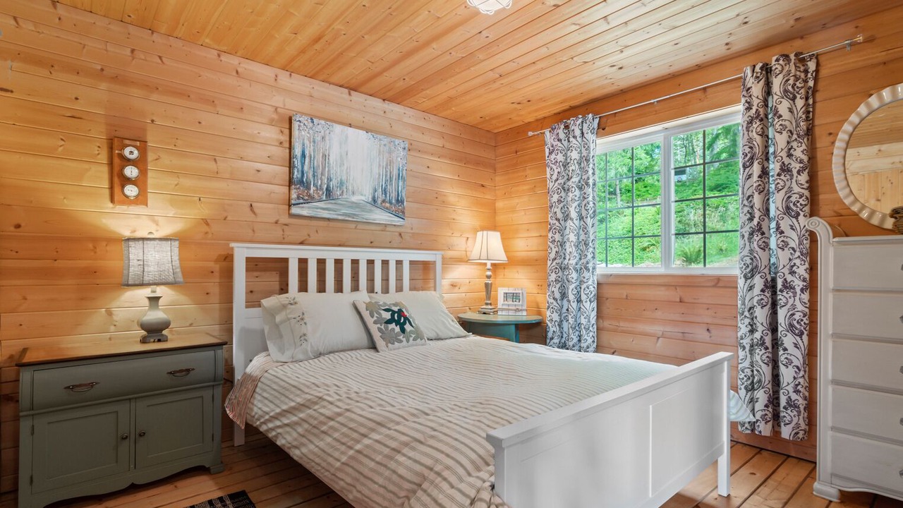 Photo of Bedroom in Shelton
