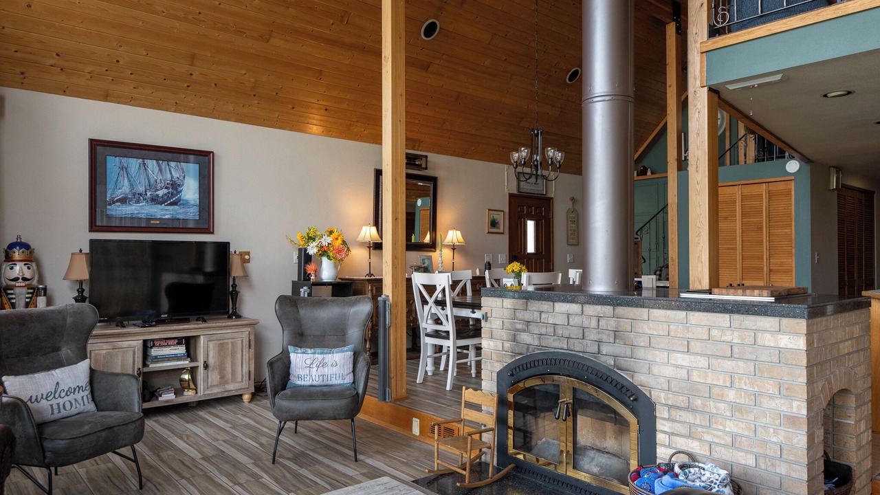 Photo of Livingroom in Oroville