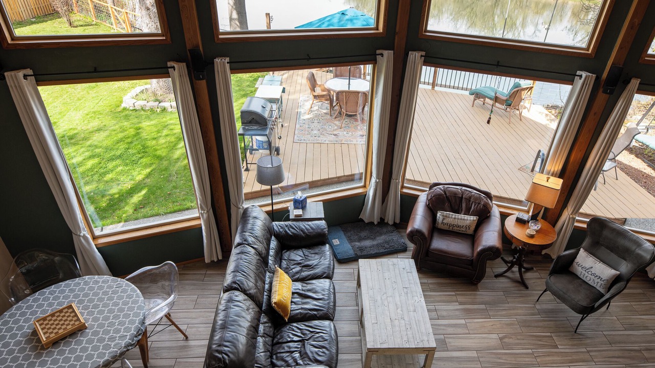 Photo of Livingroom in Oroville