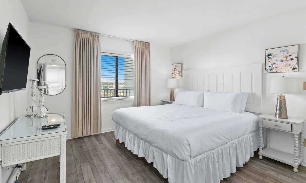 Photo of Bedroom in Destin
