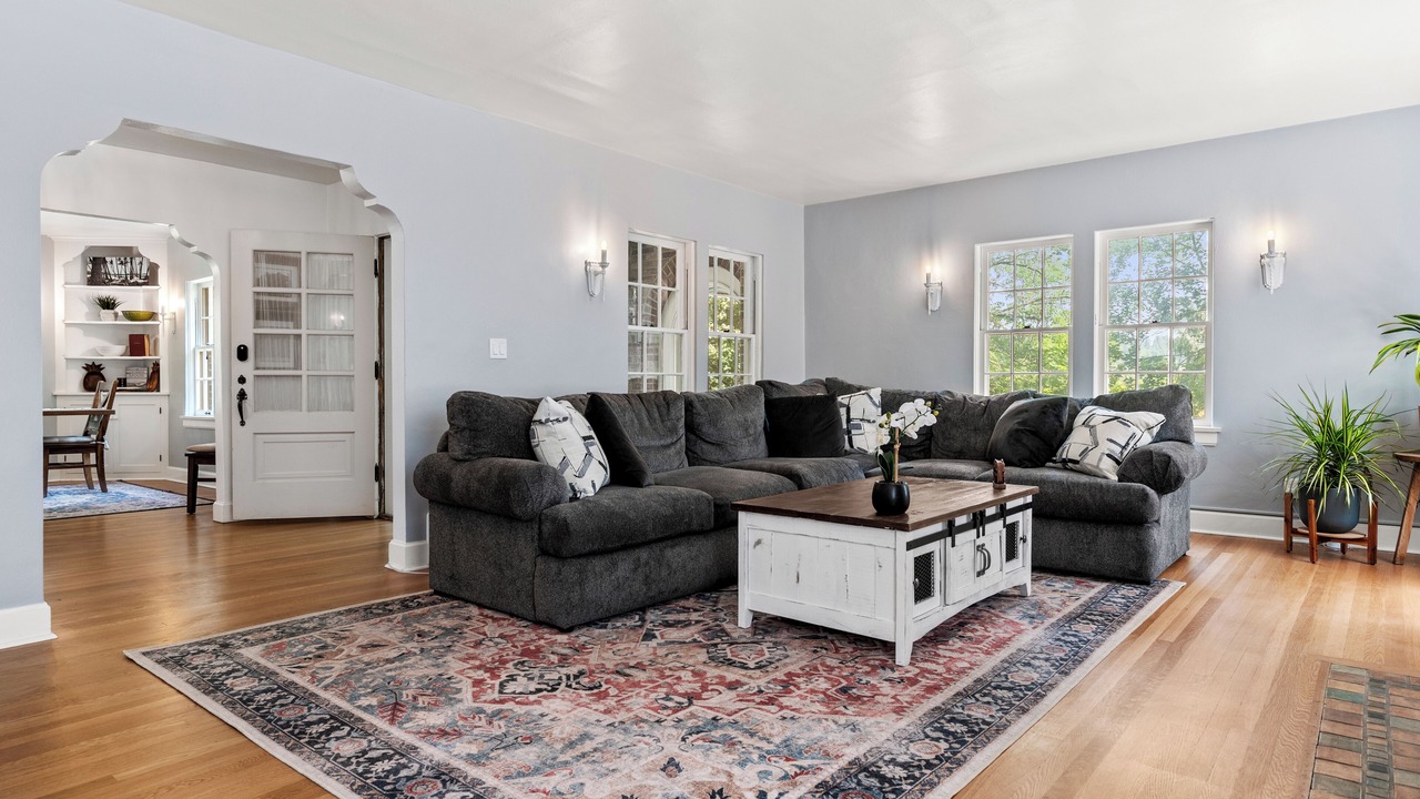 Photo of Livingroom in Pullman