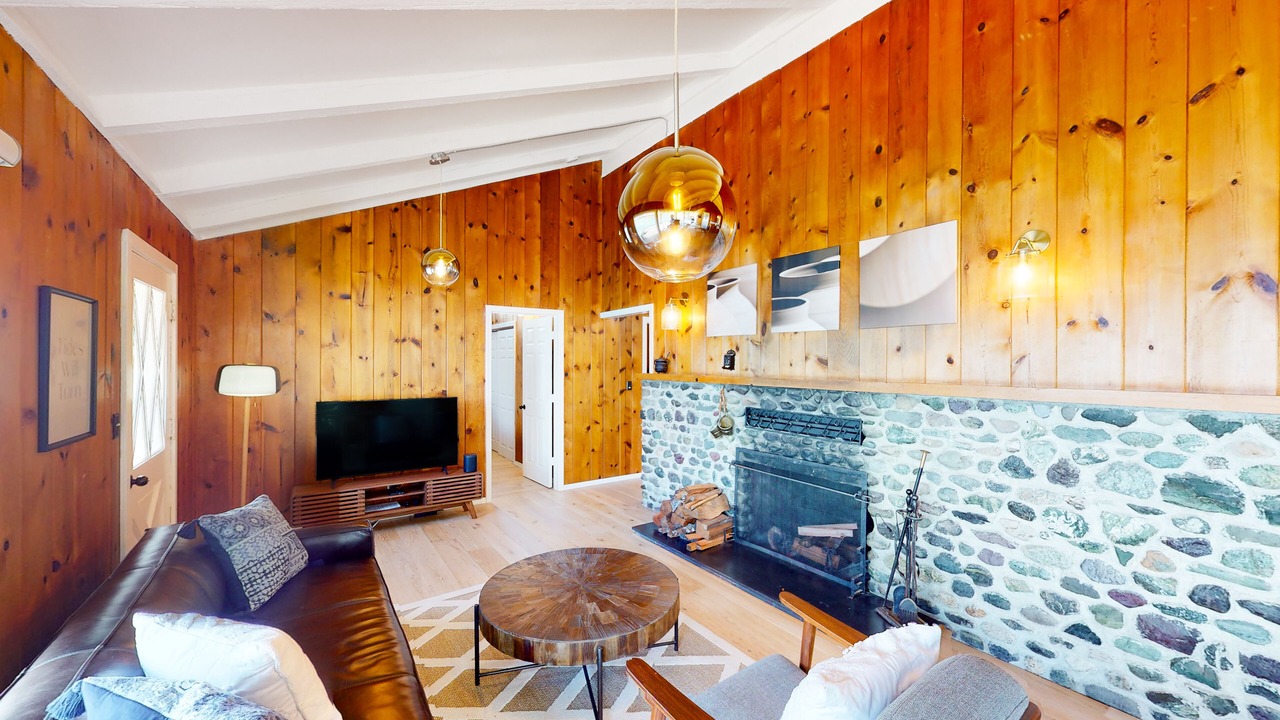 Photo of Livingroom in Hoodsport