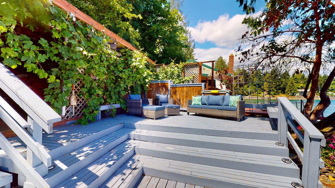 Photo of Patio Balcony in Hoodsport