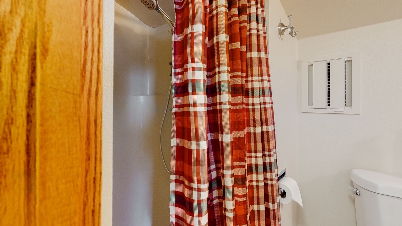 Photo of Bathroom in Oak Harbor