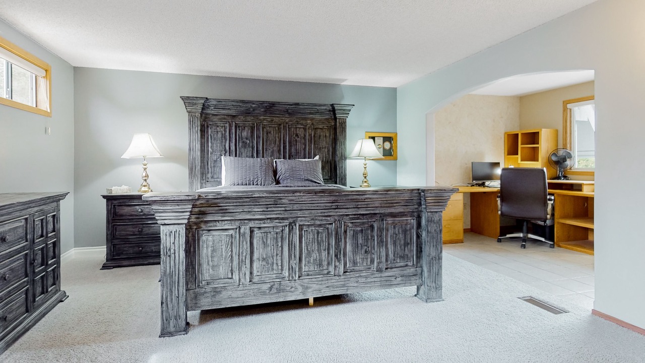 Photo of Bedroom in Oak Harbor