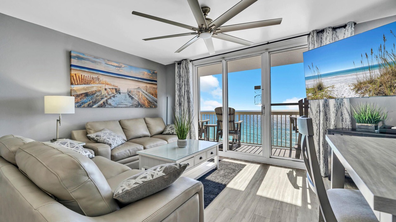 Photo of Livingroom in Destin