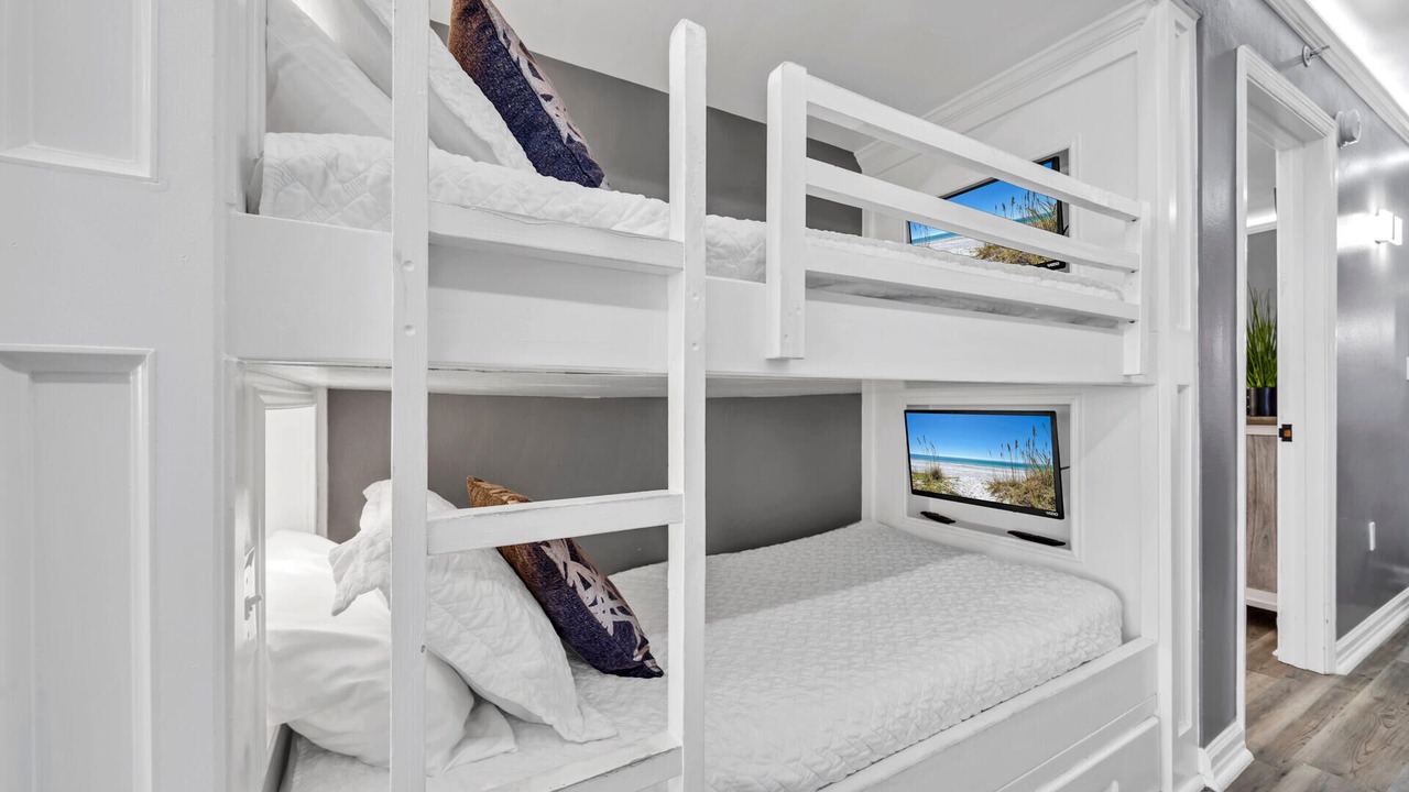 Photo of Bedroom in Destin
