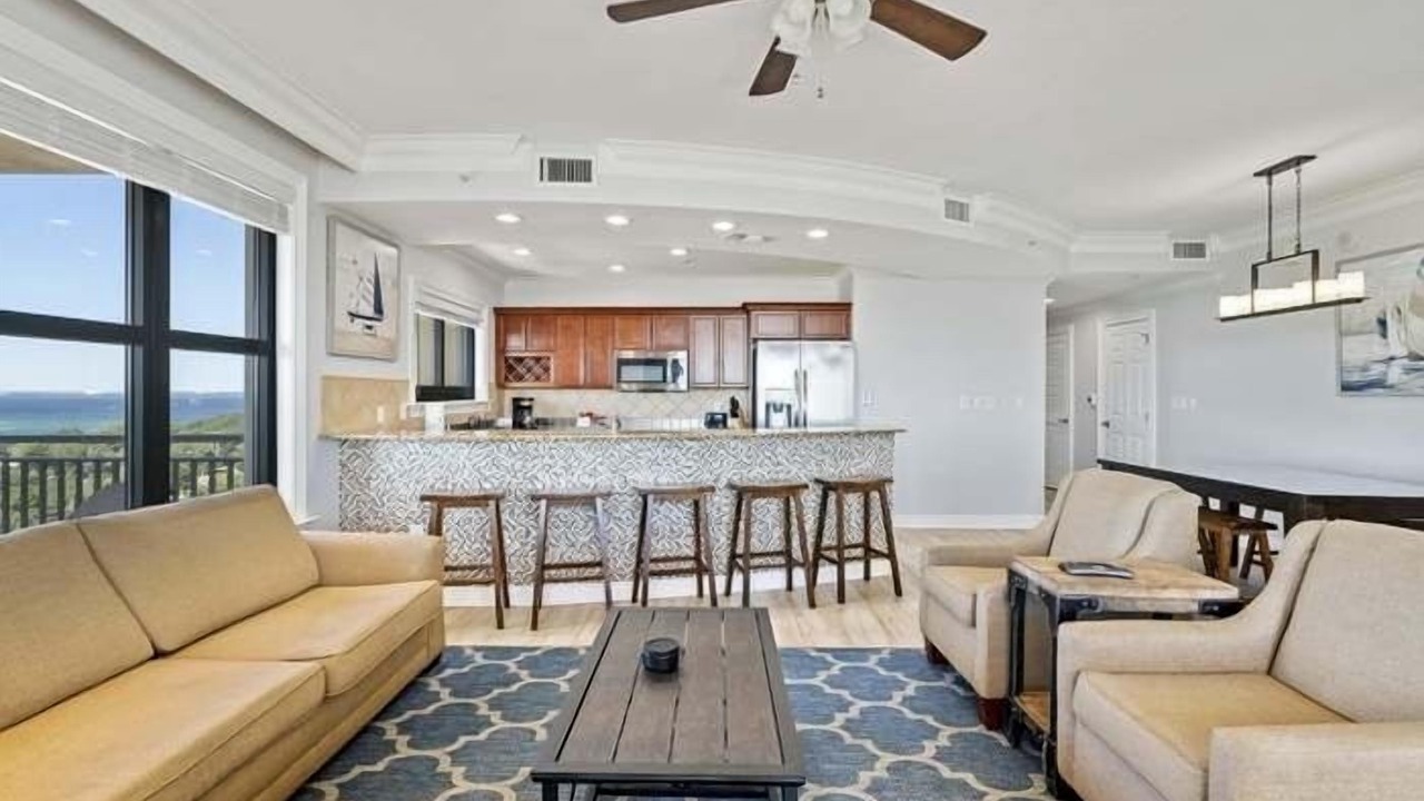 Photo of Livingroom in Destin