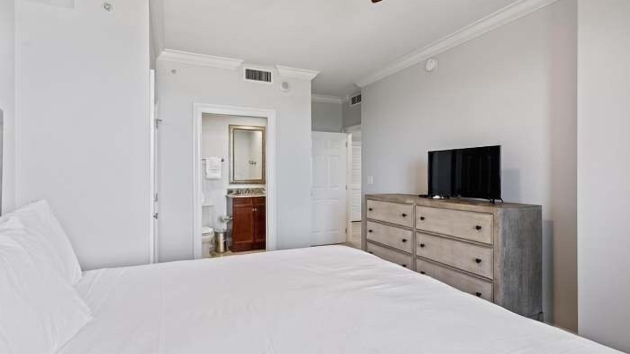 Photo of Bedroom in Destin