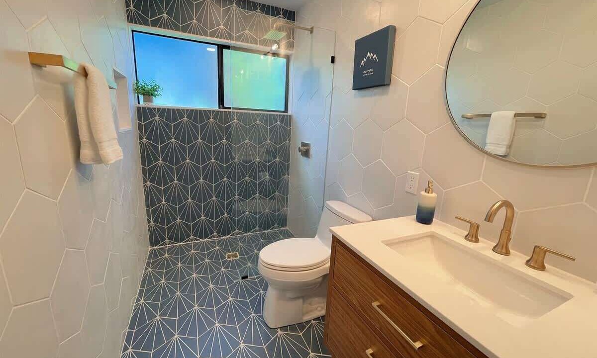 Photo of Bathroom in Port Angeles