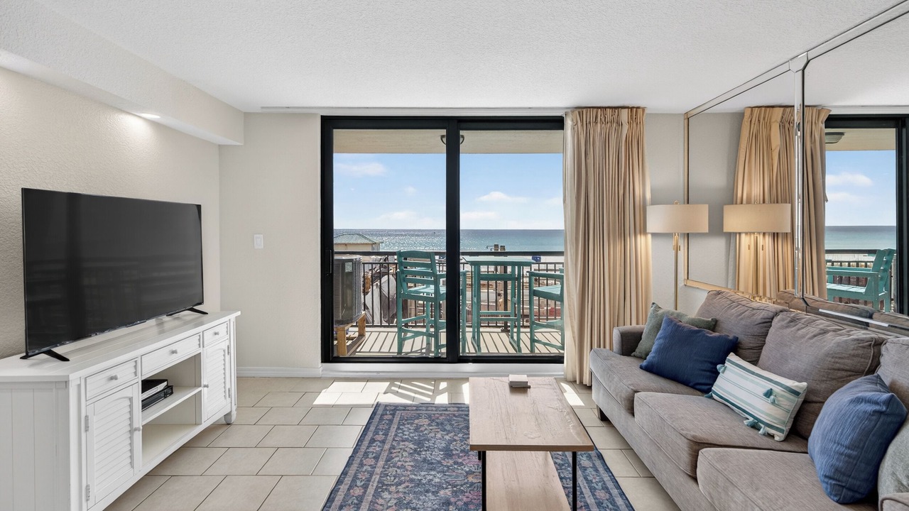 Photo of Livingroom in Destin