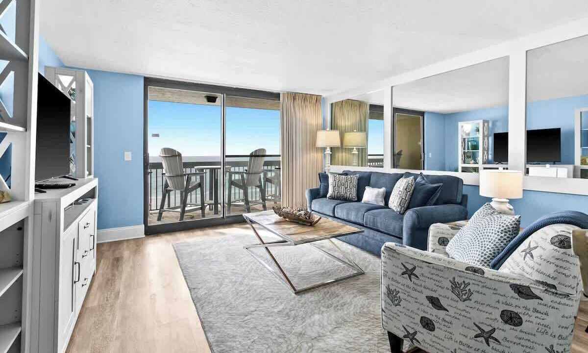 Photo of Livingroom in Destin