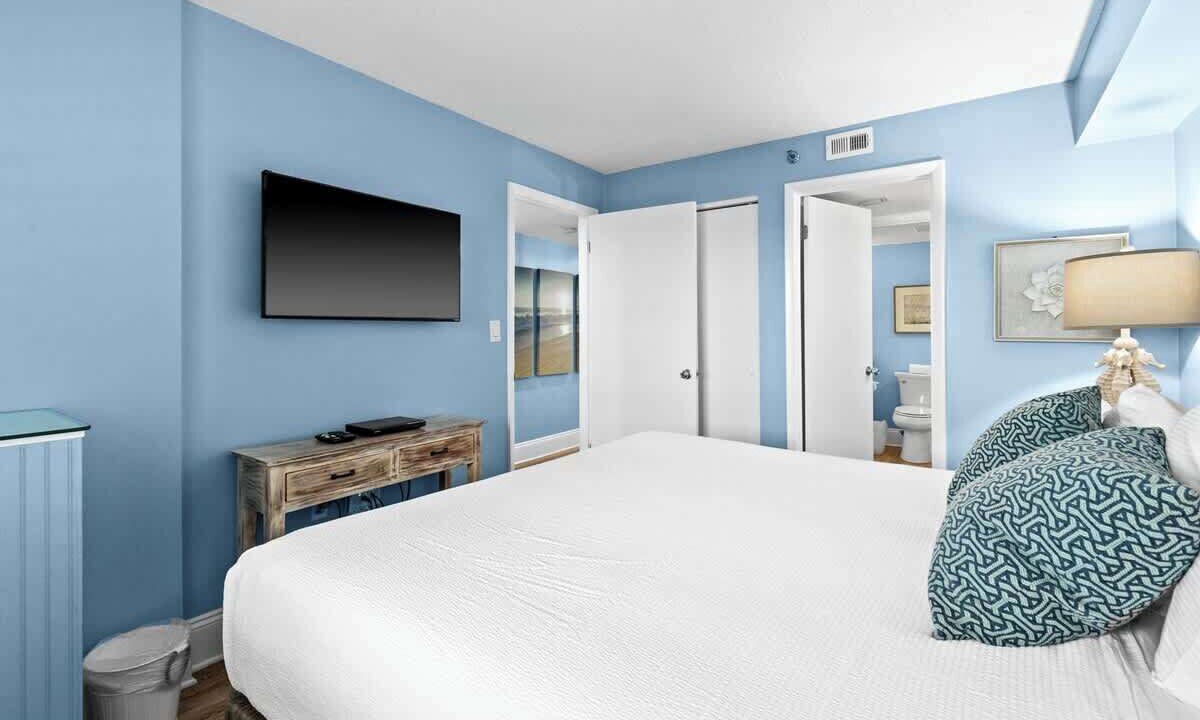 Photo of Bedroom in Destin