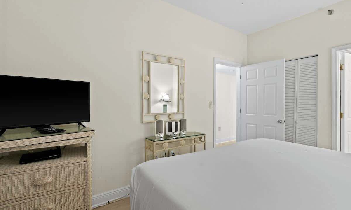 Photo of Bedroom in Destin